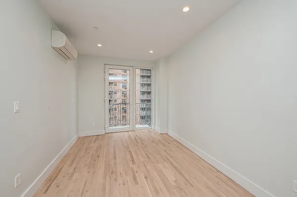 Rented by Voro, LLC | media 3