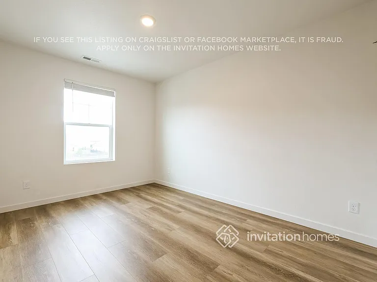 27470 E Maple Ave — Photo 13