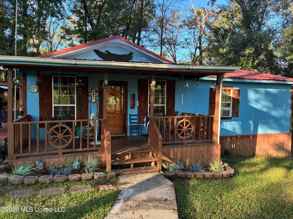 113 Wayne Hare Rd, Lucedale, MS 39452
