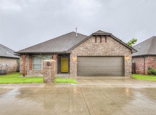 20635 Santa Fe Ave, Harrah, OK 73045