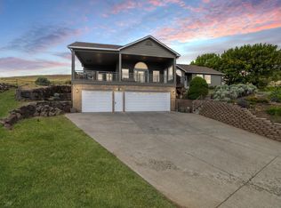 1113 W 53rd Ave, Kennewick, WA 99337