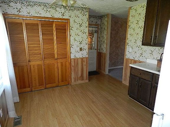 3rd image of 2964 Craven Dr