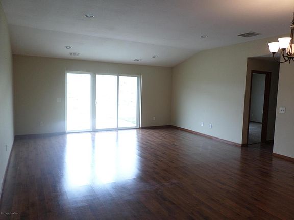 4th image of 314 26th Ave NE