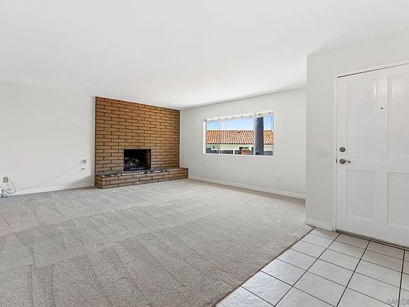 4th image of 1330 Ridgeview Way