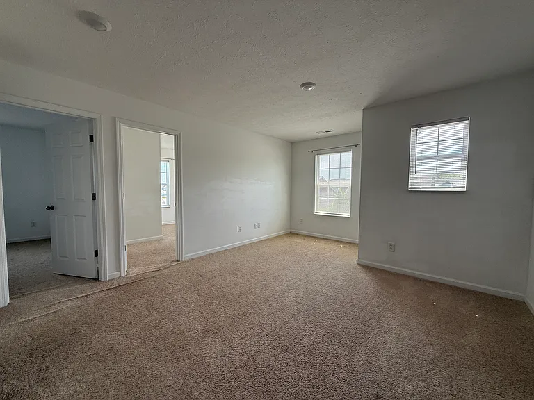577 Freedom Dr — Photo 30