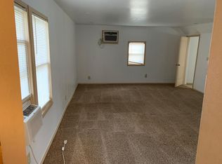 237 W 5th Ave, Bristow, OK 74010
