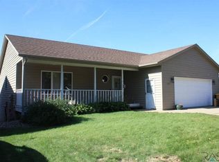 2605 S Groveland Ave, Sioux Falls, SD 57110