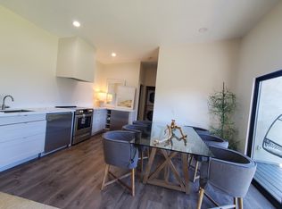 10738 W Kaler Dr, Glendale, AZ 85307