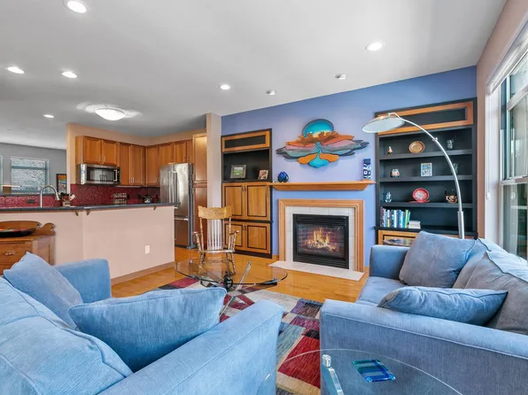 221 1st Ave NE APT 32, Minneapolis, MN 55413