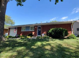 7010 S Wedgewood Dr, Lincoln, NE 68510