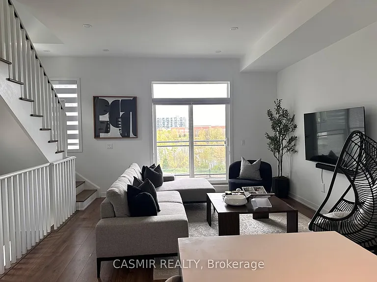3050 Trailside Dr — Photo 2