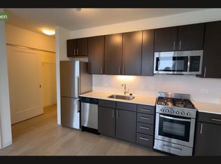 160 W Superior St #2BR, Chicago, IL 60654