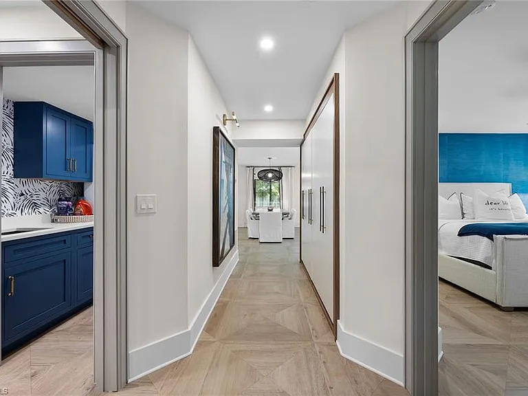 392 7th Ave S #4 — Photo 4