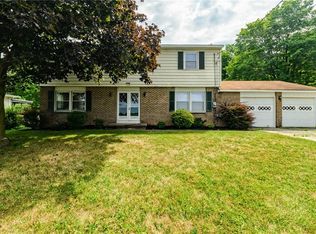 1728 Nine Mile Point Rd, Penfield, NY 14526