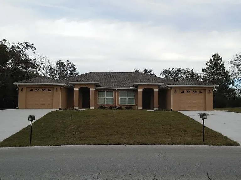 7396 Pond Cir — Photo 2
