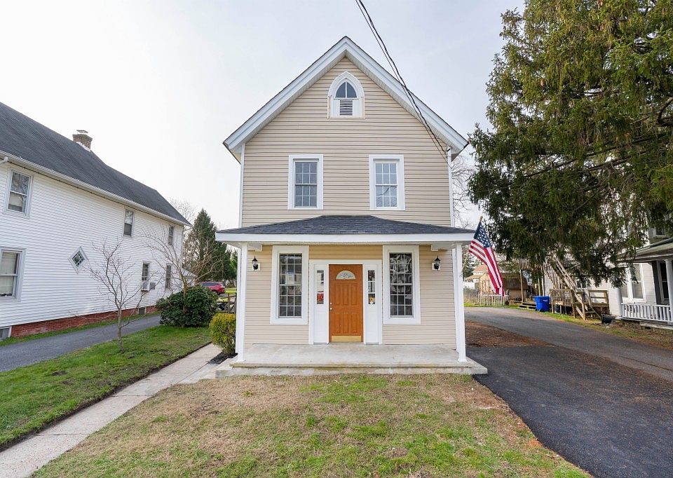 1st image of 305 Weiner Ave