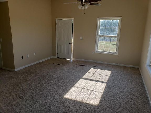 4th image of 5450 W Creek Rd
