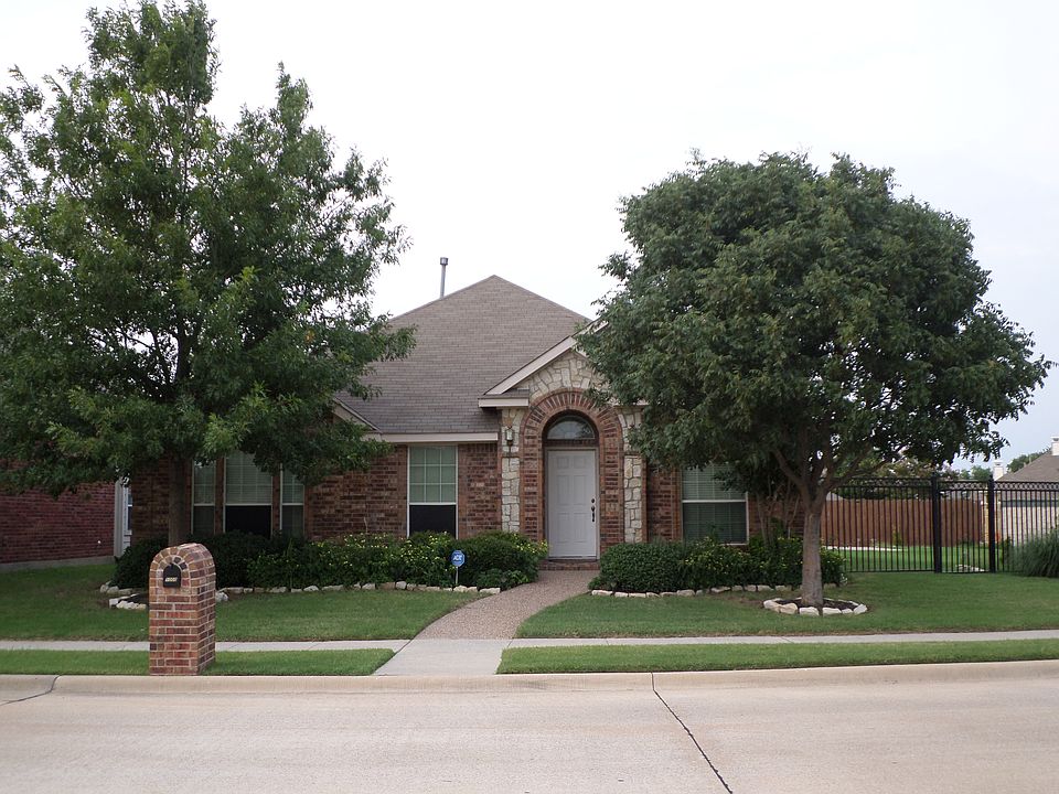 1st image of 5000 Avery Ln