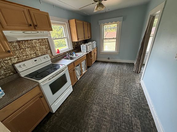 4th image of 113 Gaines Ave
