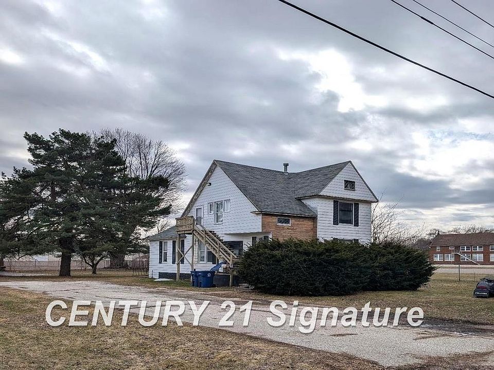 1st image of 812 Sanderson St