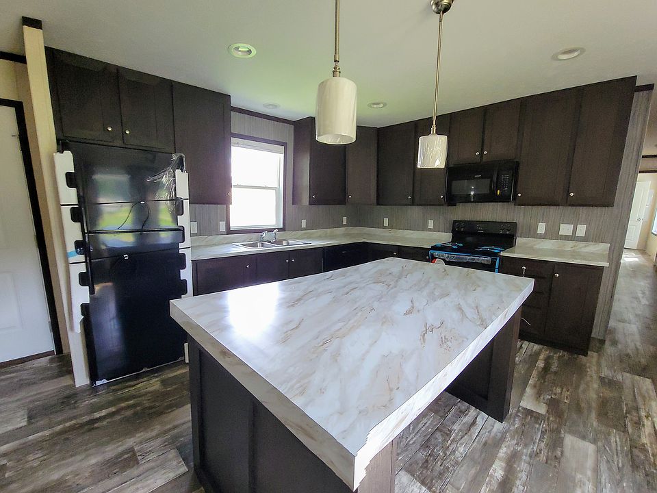 1st image of 47 Bluebird Hill Dr #24