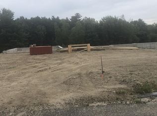 51 Honeybee Rd, Dracut, MA 01826