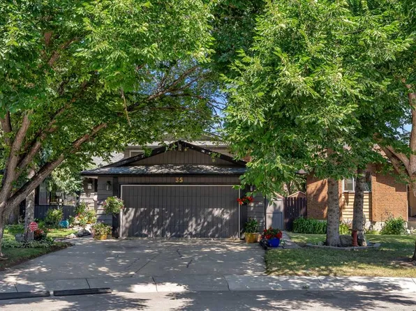 35 SE Rundlemere Pl NE, Calgary, AB T1Y 3K4