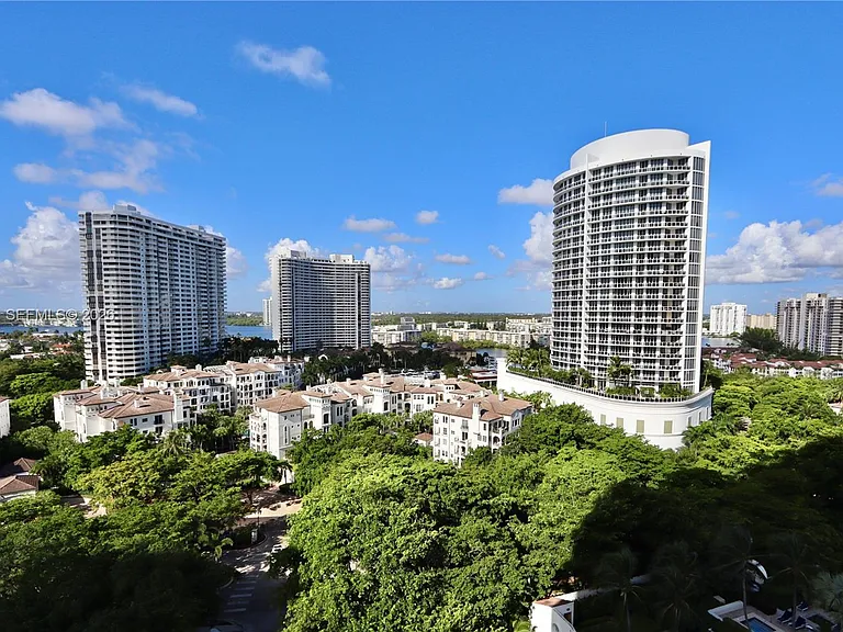 3000 Island Blvd #1603 — Photo 33