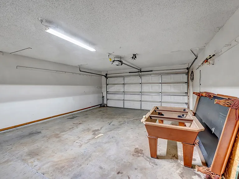 4202 Merrill Dr — Photo 31