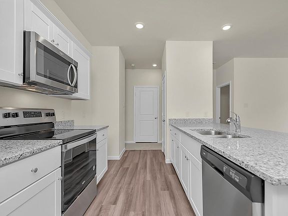 4th image of 1617 Escondido Dr