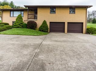 2947 Downeys Hill Dr NE, Dover, OH 44622