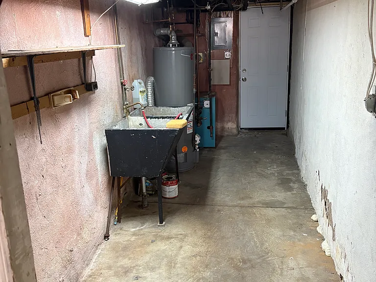 6835 Souder St — Photo 23