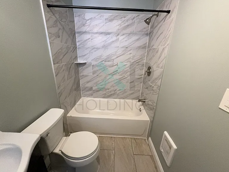 6139 Vine St #3 — Photo 2