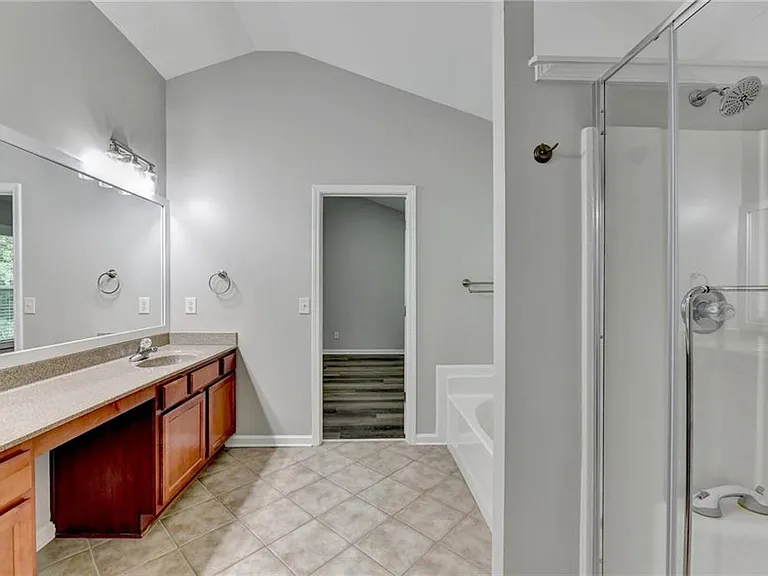 2208 Staunton Dr — Photo 36