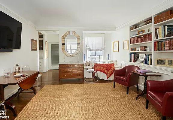 3rd image of 815 Park Ave APT 11B