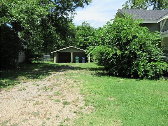 3rd image of 2417 1st St