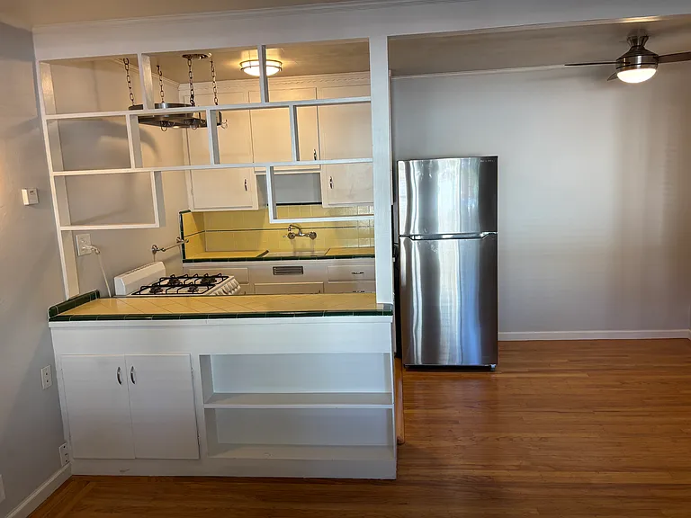 Powell Place — Photo 4