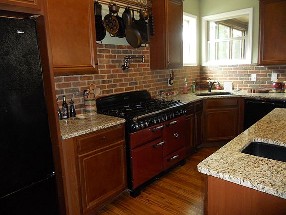 4th image of 163 Dawson Manor Ct