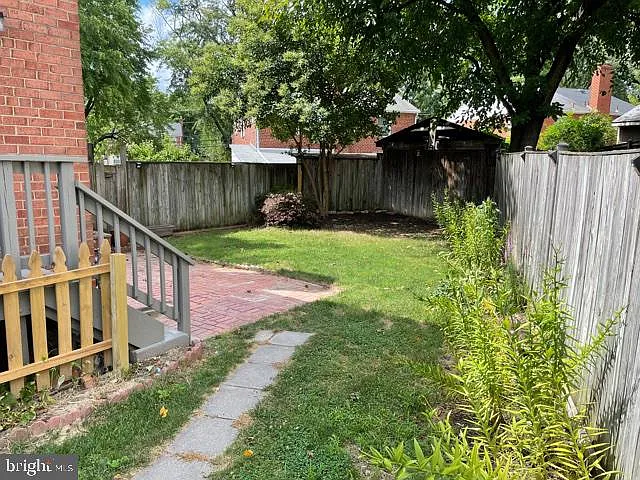 3 bed, 1.5 bath, 1552 sqft, $2,950 — Photo 2