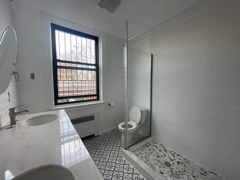 108 Palisade Ave #A3 — Photo 6