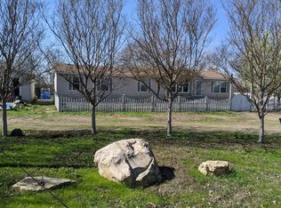 12371 E Harney Ln, Lodi, CA 95240