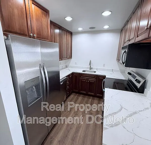 1316 New Hampshire Ave NW #702 — Photo 13