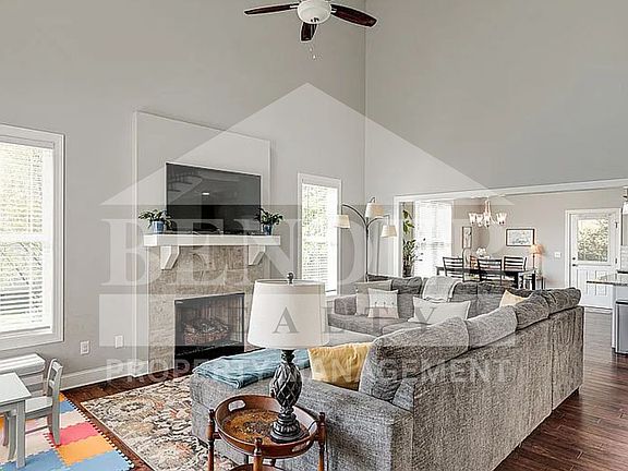 2nd image of 5519 Little Gem Ln