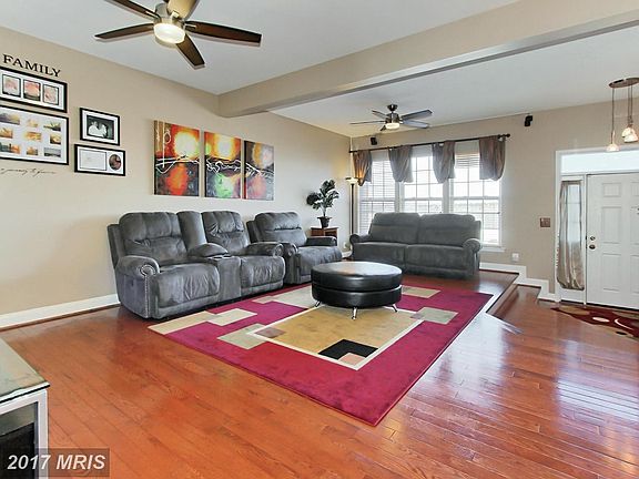 5th image of 803 Bluefield Sq NE