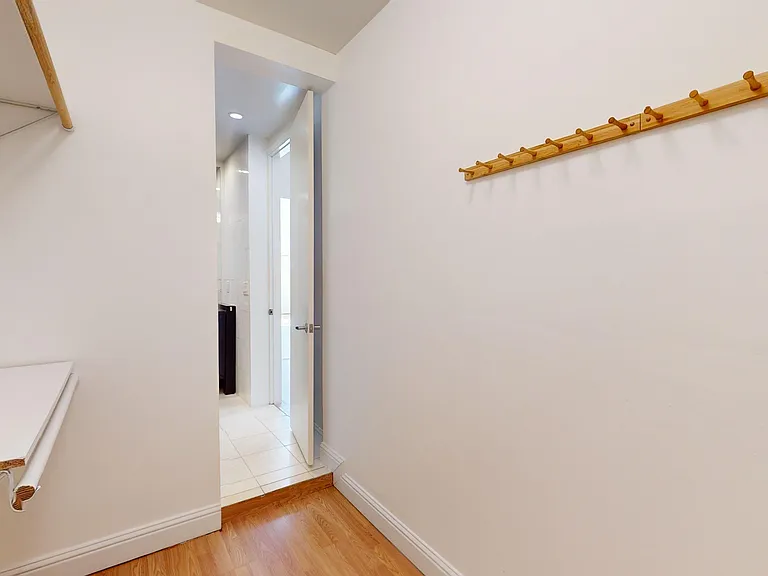 1046 Pacific Ave #5 — Photo 8