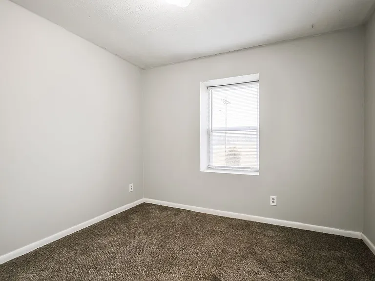River Glow Apartments — Photo 22