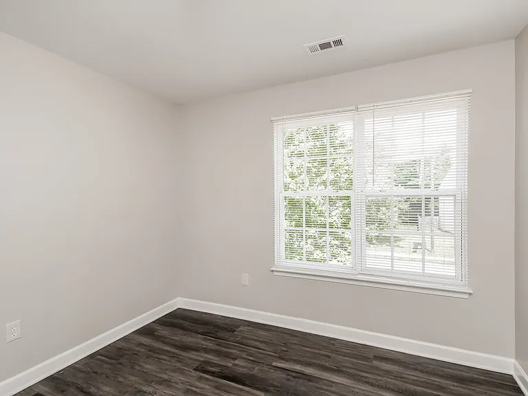 2648 Reid Park Ln — Photo 15