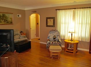 1309 W 11th St, Waterloo, IA 50702