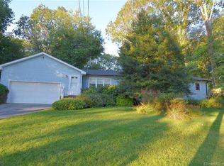 901 Noank Ledyard Rd, Mystic, CT 06355