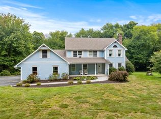 32 Jeremy Hill Rd, Stonington, CT 06378